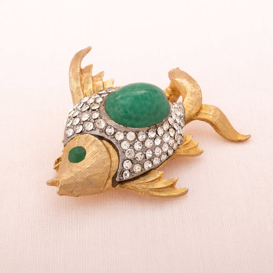 Vintage Designer Fisch Brosche mit grünen Cabochons