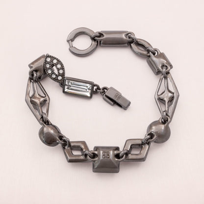 Givenchy-Armband-Kristalle-geschwärzt-rhodinierte-Rückseite-Verschluss-signiert