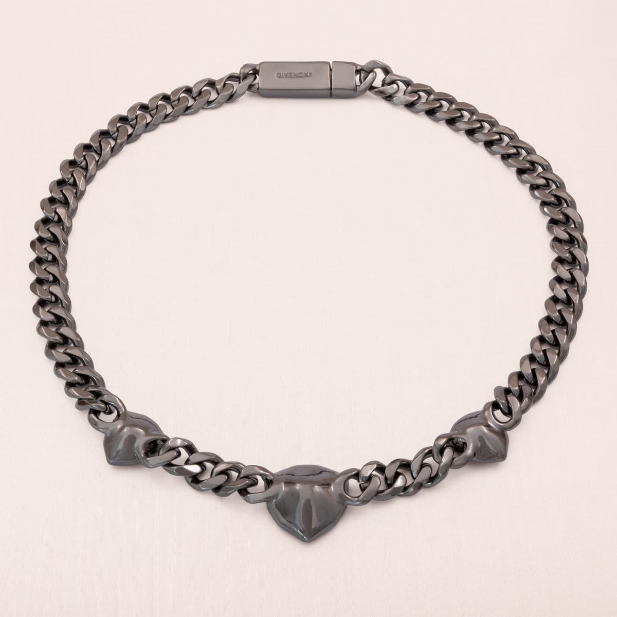 Givenchy-Halskette-klobig-cool-geschwärztes-Metall-rhodinierte-Rückseite-signiert