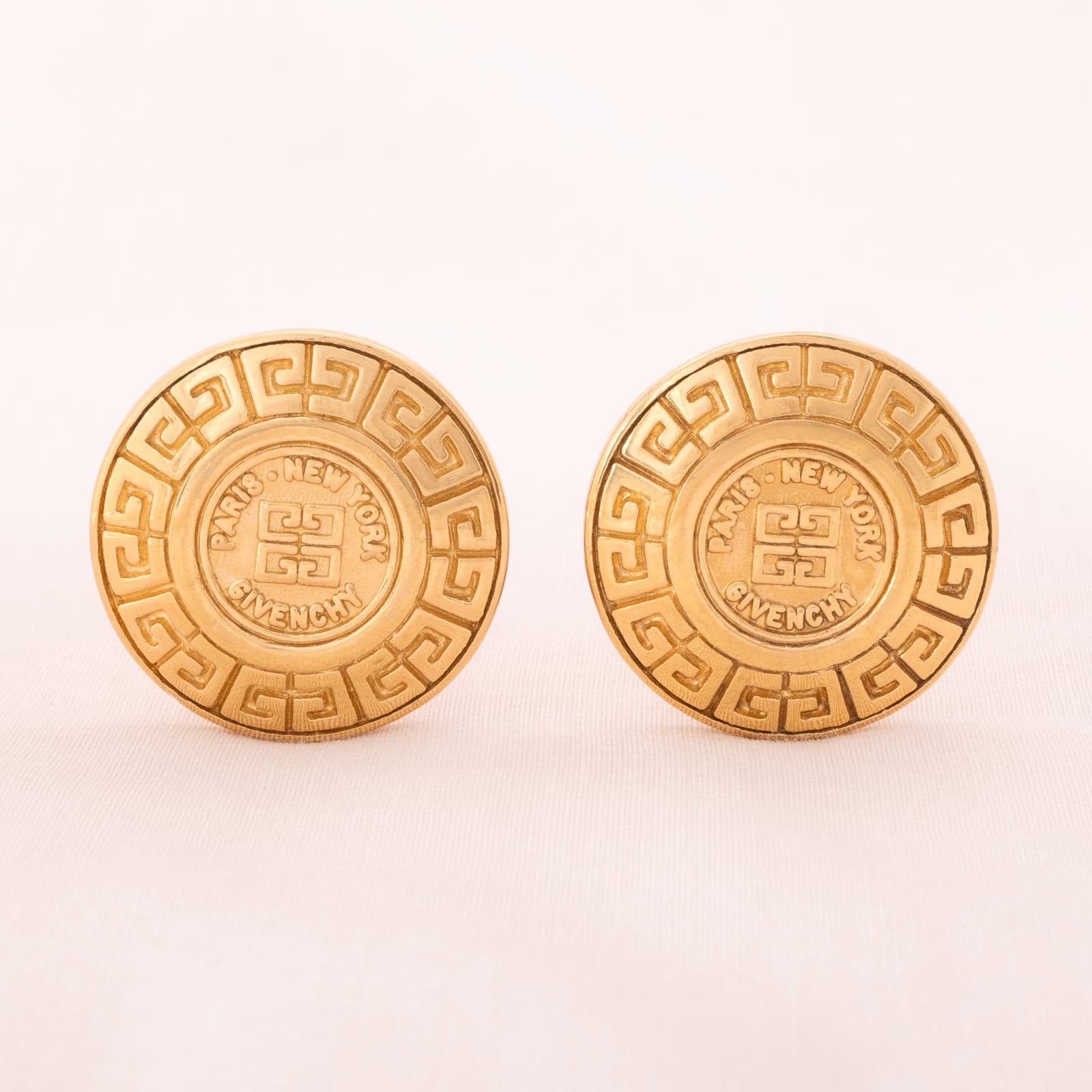 Givenchy-Vintage-Logo-Ohrclips-vergoldet