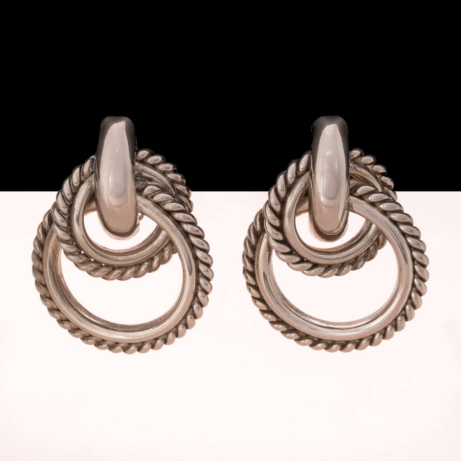 Givenchy-Ohrclips-versilberte-große-ineinander-geschlungene-Ringe-1980er