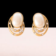 GIVENCHY gold-plated earrings with oval pearl
