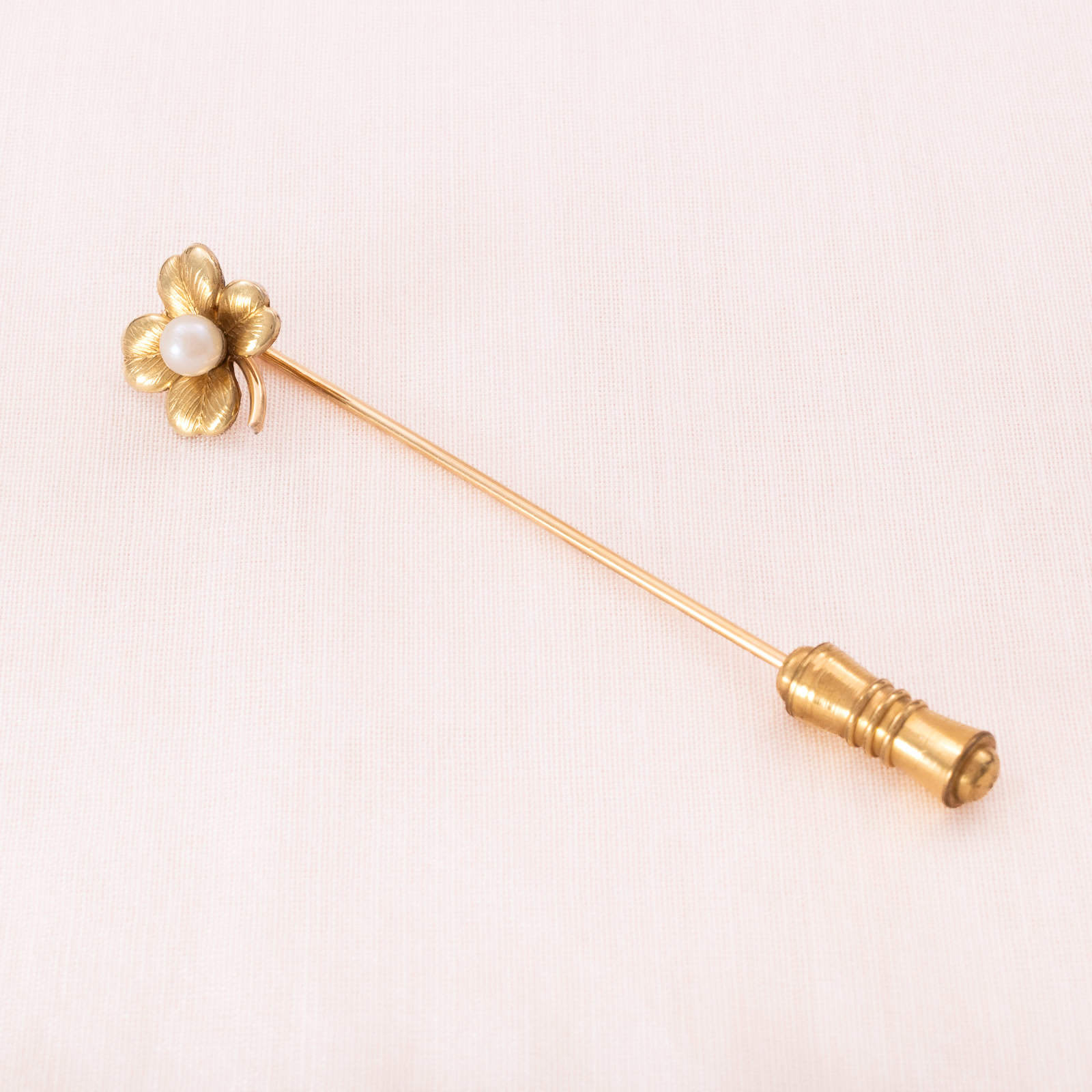 Krementz-Nadelpin-Brosche-vergoldet-mit-Blume-und-Perle
