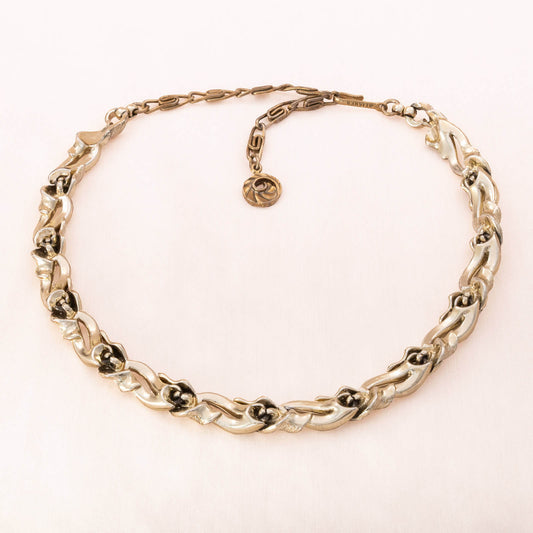 Lisner-Halskette-1960er-gedrehtes-Design-hellgoldfarben-Rückseite