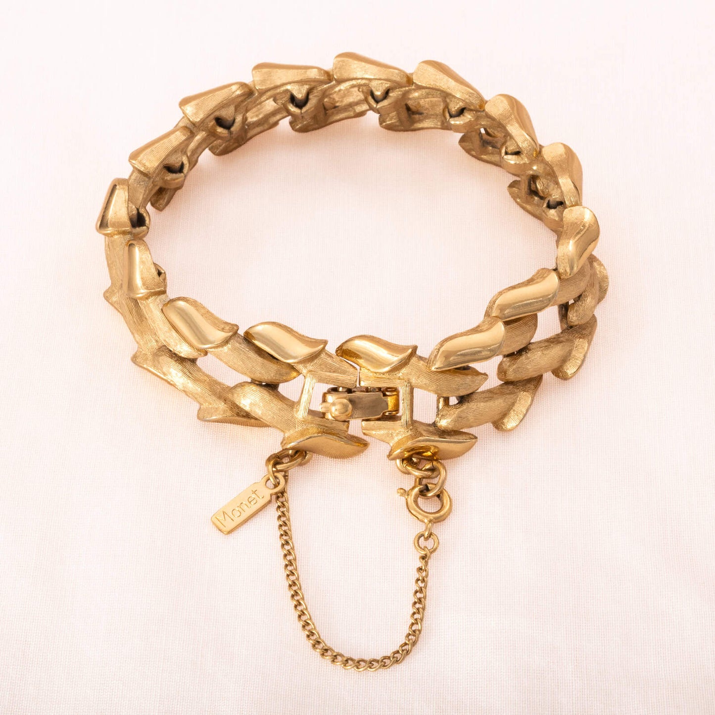 Monet-Armband-Kettenglieder-vergoldet-glänzend-und-matt-signiert