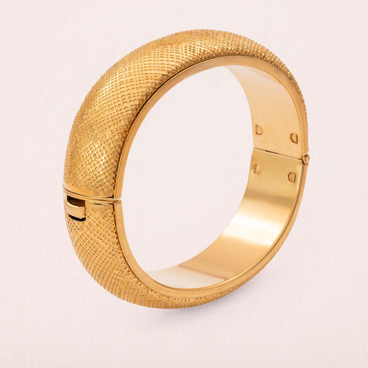 Monet-Armreif-vergoldet-strukturiert-mit-Scharnier-zum öffnen