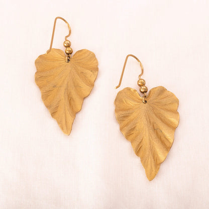 Monet-Ohrringe-vergoldete-Blätter-Hänger-Rückseiten