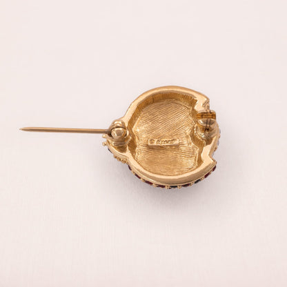 Monet-Brosche-Marienkäfer-vergoldete-Rückseite-signiert