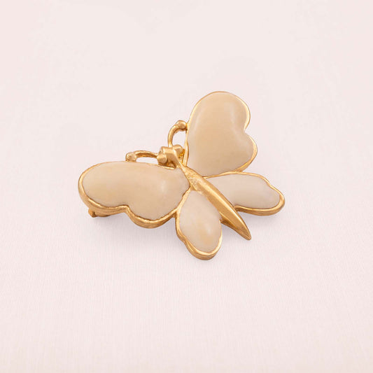 Monet-Brosche-Schmetterling-vergoldet-cremefarbene-Emaille