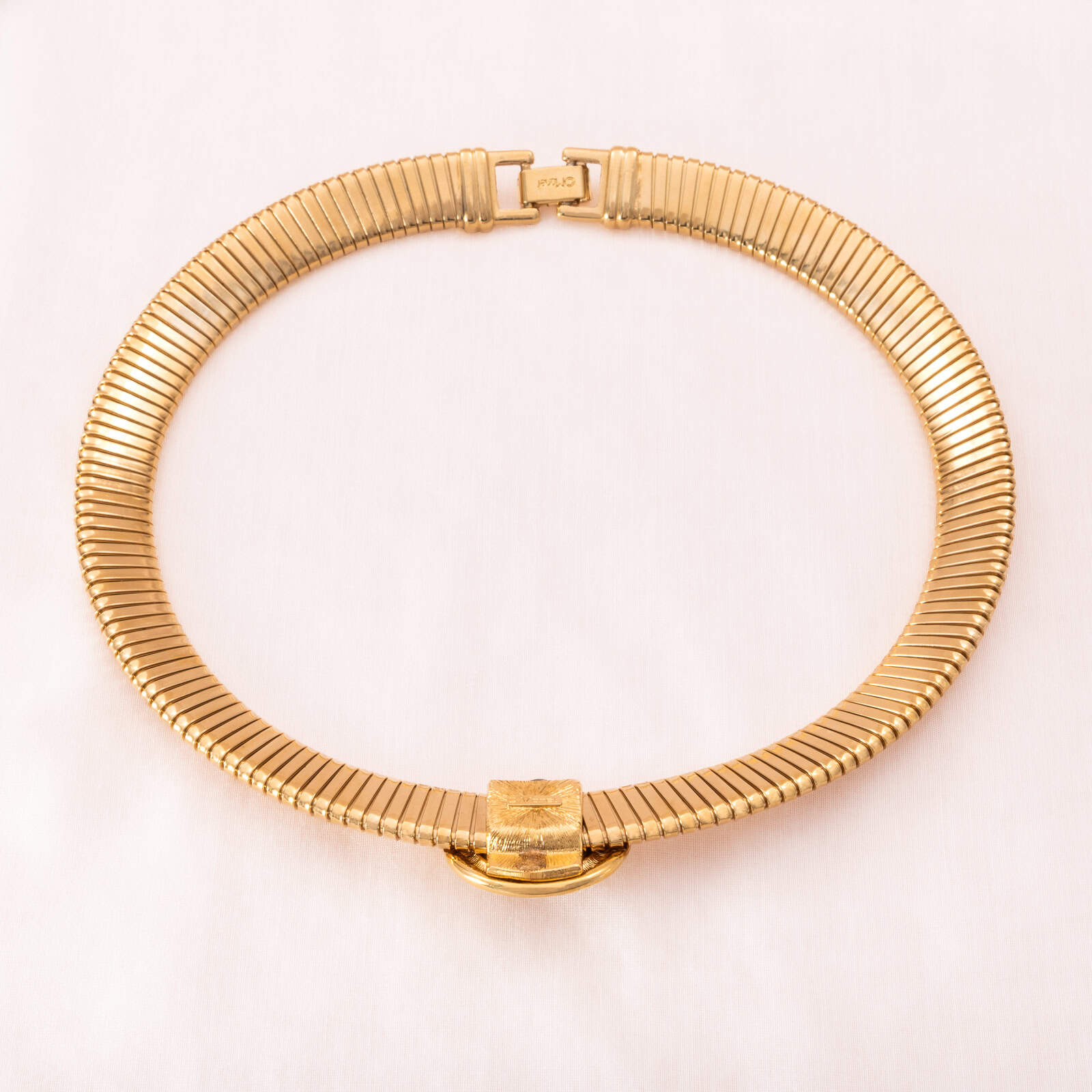 Monet-Collier-Halskette-vergoldete-Rückseite-signiert