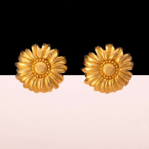 MONET Clip-on Earrings 1990s Matte Gold-Plated Vintage Flower Earrings