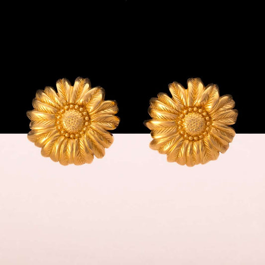 Monet-Ohrclips-Blumen-matt-vergoldet