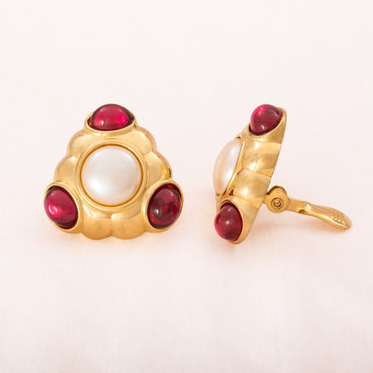 Monet-Ohrclips-vergoldet-Perle-pinkfarbene-Cabochons