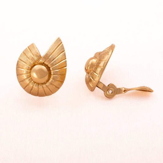 Monet-Ohrclips-vergoldet-elegantes-Vintage-Design
