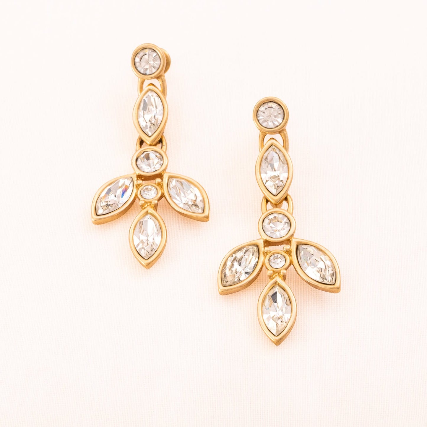 Monet-Ohrringe-vergoldet-Kristall-Hänger-Navetteschliff