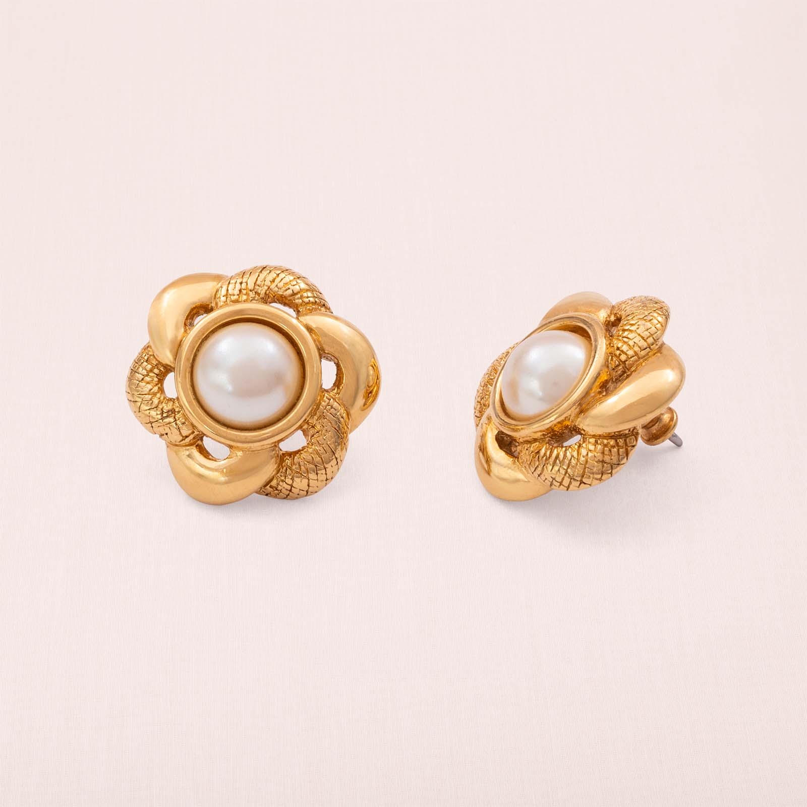 Monet-Ohrringe-vergoldete-Blume-Perle