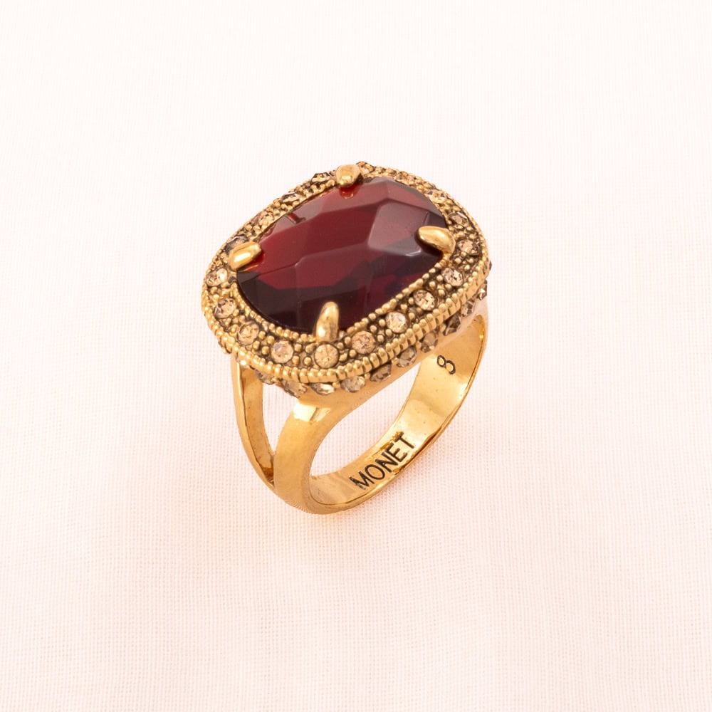 Monet-Ring-vergoldet-Cocktailring-großer-dunkelroter-Stein