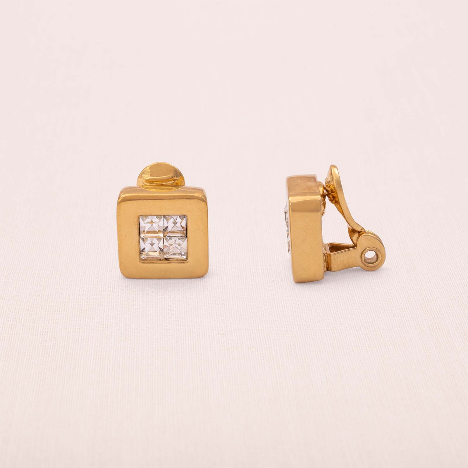 Napier-Ohrclips-quadratisch-vergoldet-eckige-Kristalle