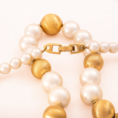 Napier-Perlenkette-graduiert-matt-vergoldete-Perlen-signiert