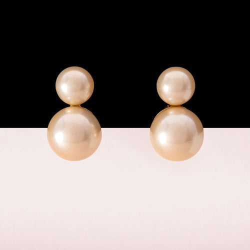 LCI classic earrings with two pearls