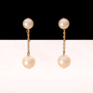 RICHELIEU clip-on earrings with swinging pearls from the 1960s