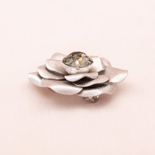 Sarah-Coventry-Brosche-Blume-silberfarben-grauer-Strassstein
