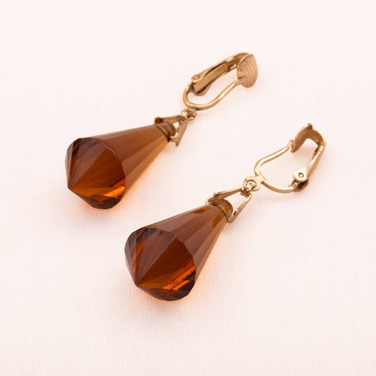 Sarah-Coventry-Ohrclips-vergoldet-braune-Kegel-Hänger