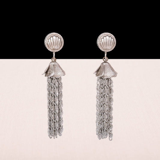 Sarah-Coventry-Ohrclips-silberfarben-Ketten-Quasten-Hänger