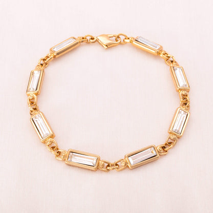 Swarovski-Armband-vergoldet-mit-Baguette-Kristallen-versehen