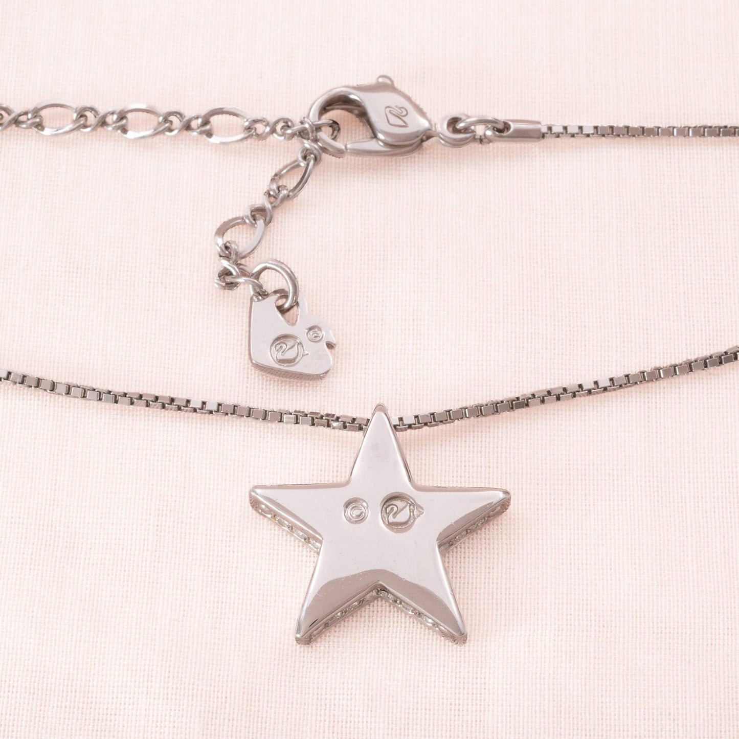 Swarovski-Halskette-Stern-Anhänger-silberfarbene-Rückseite-signiert