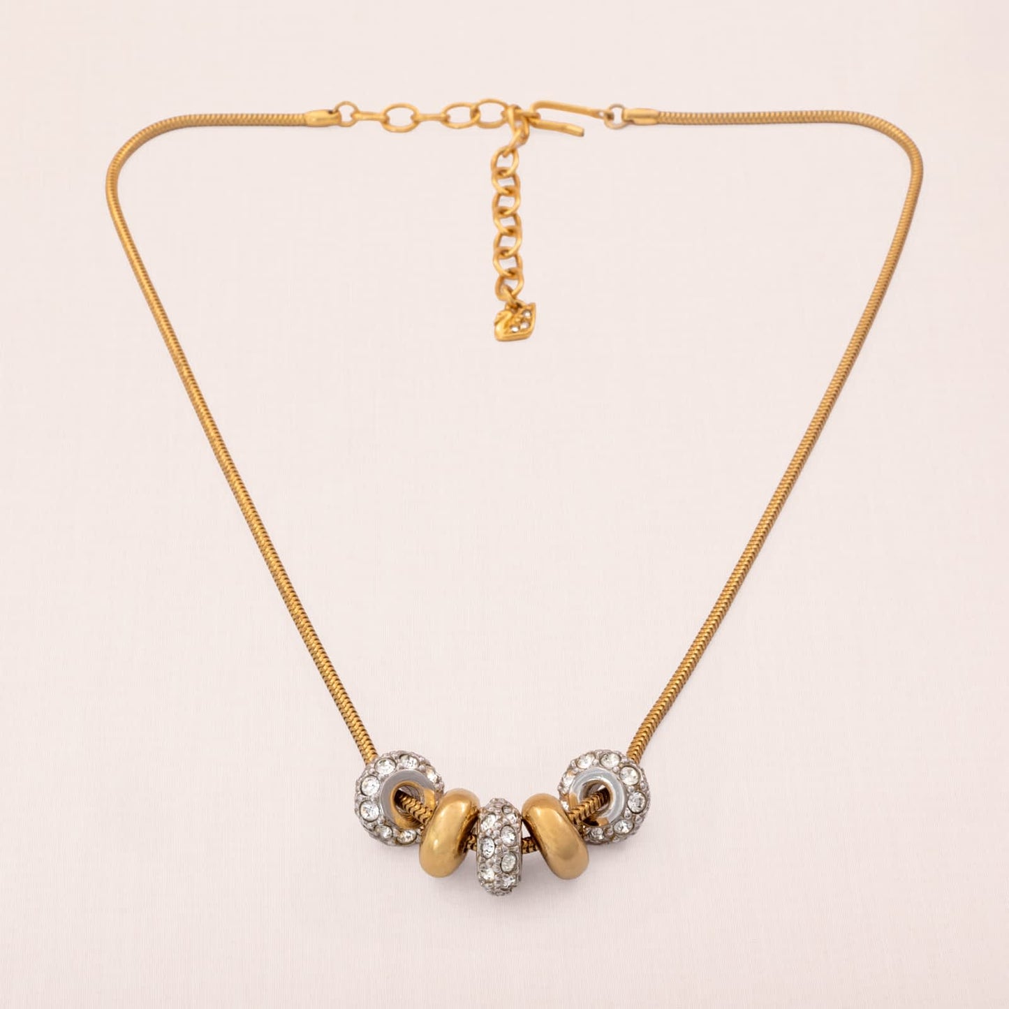 Swarovski-Halskette-vergoldet-fünf-Charm-Anhänger