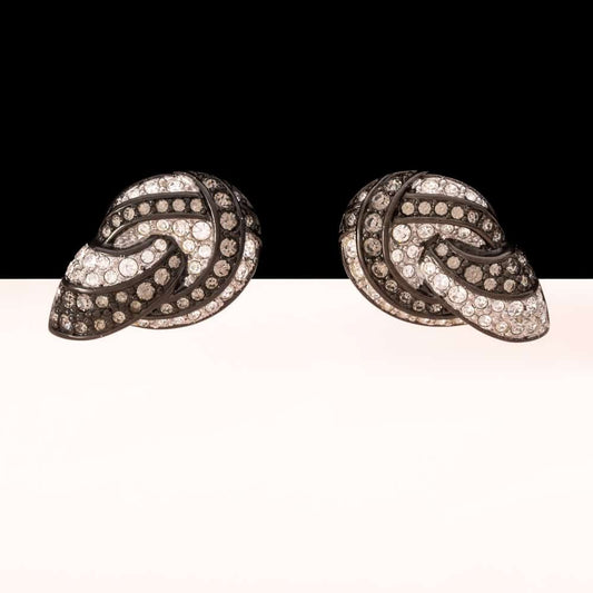 Swarovski-Ohrclips-elegantes-Knotendesign-Schwarzweiß-Kristallbesetzt