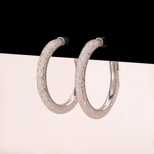 SWAROVSKI Ohrringe silberfarbene Kreolen mit Kristallen im Mesh Design