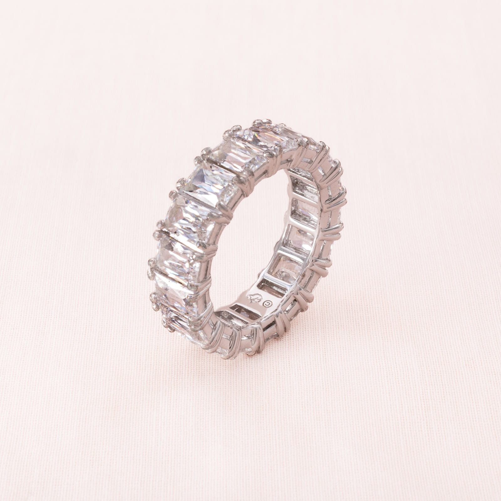 Swarovski-Ring-silberfarben-Baguettesteine-Schwan-Signatur