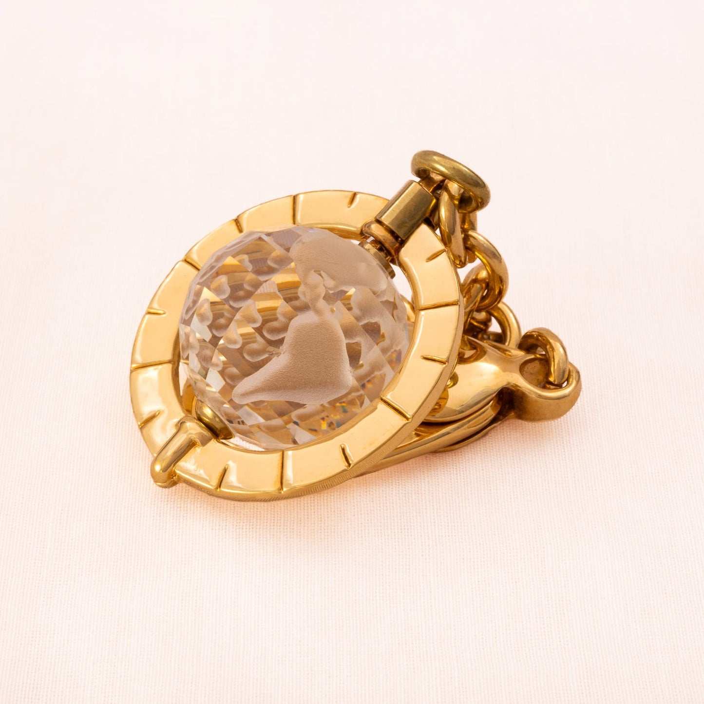 Swarovski-Schlüsselanhänger-vergoldet-Kristall-Weltkugel