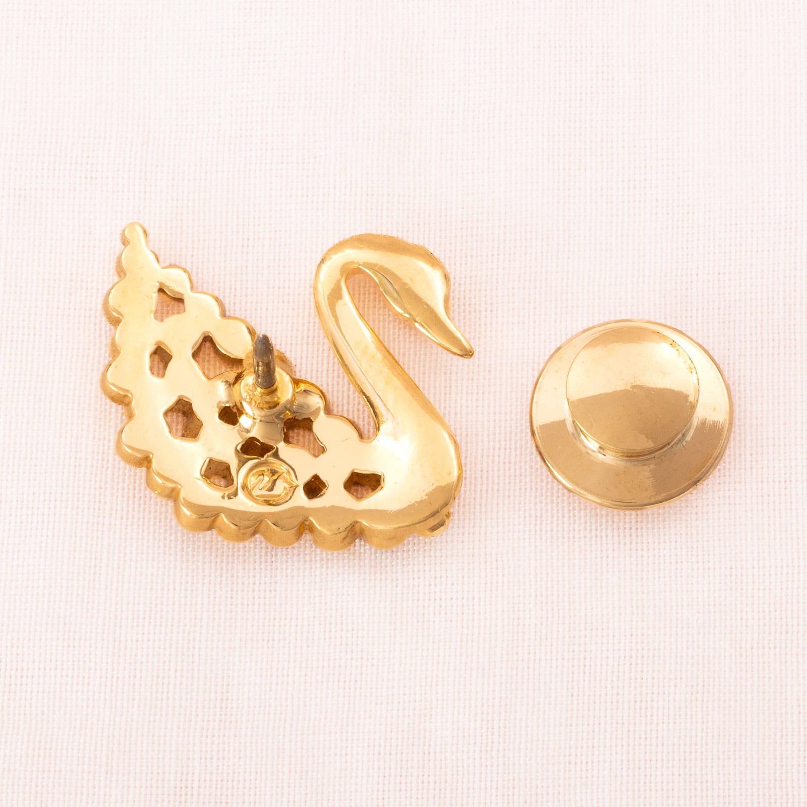 Swarovski-Schwan-Pin-Brosche-vergoldete-Rückseite