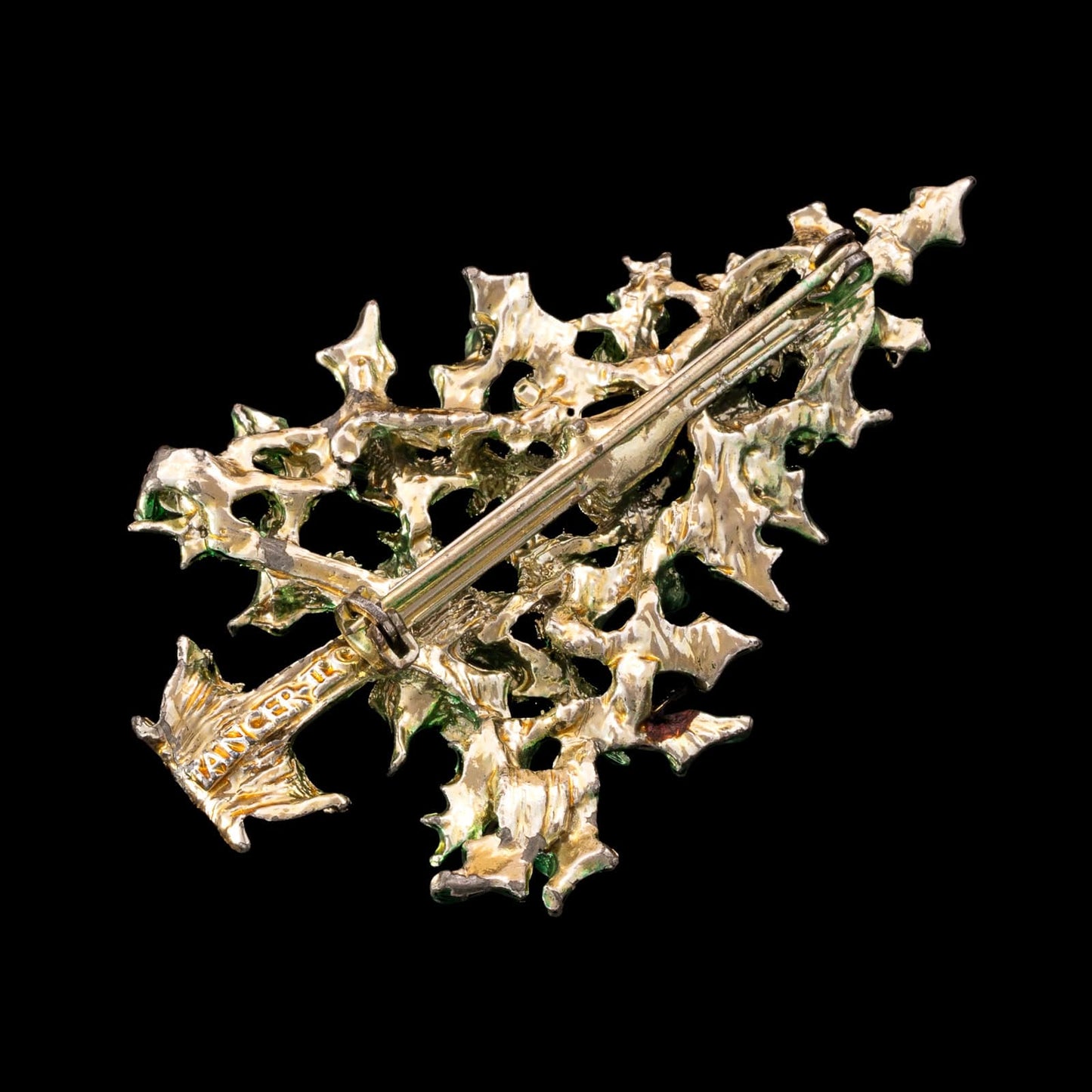 Tancer-Weihnachtsbaum-Brosche-goldfarbene-Rückseite-signiert