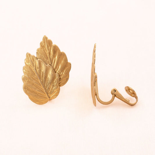 Trifari-Ohrclips-Blätter-vergoldet-1970er-Jahre