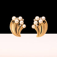 TRIFARI Vintage Ohrclips matt vergoldet mit Perlen 1960er Jahre