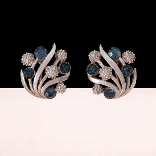 TRIFARI silberfarbene Ohrclips – Eleganz in Blau
