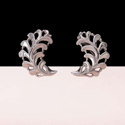 TRIFARI silberfarbene Ohrclips im Blätter Design