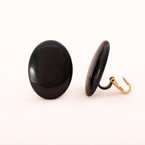 TRIFARI clip-on earrings black oval made of lightweight metal 1960s vintage jewelry