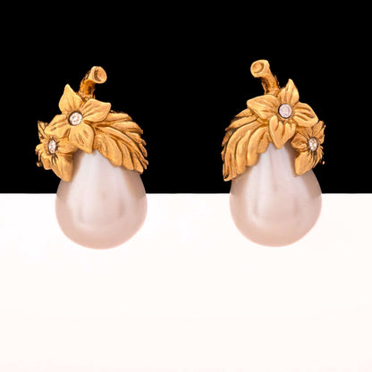 AVON vergoldete Perlen Ohrringe in Form von Birnen