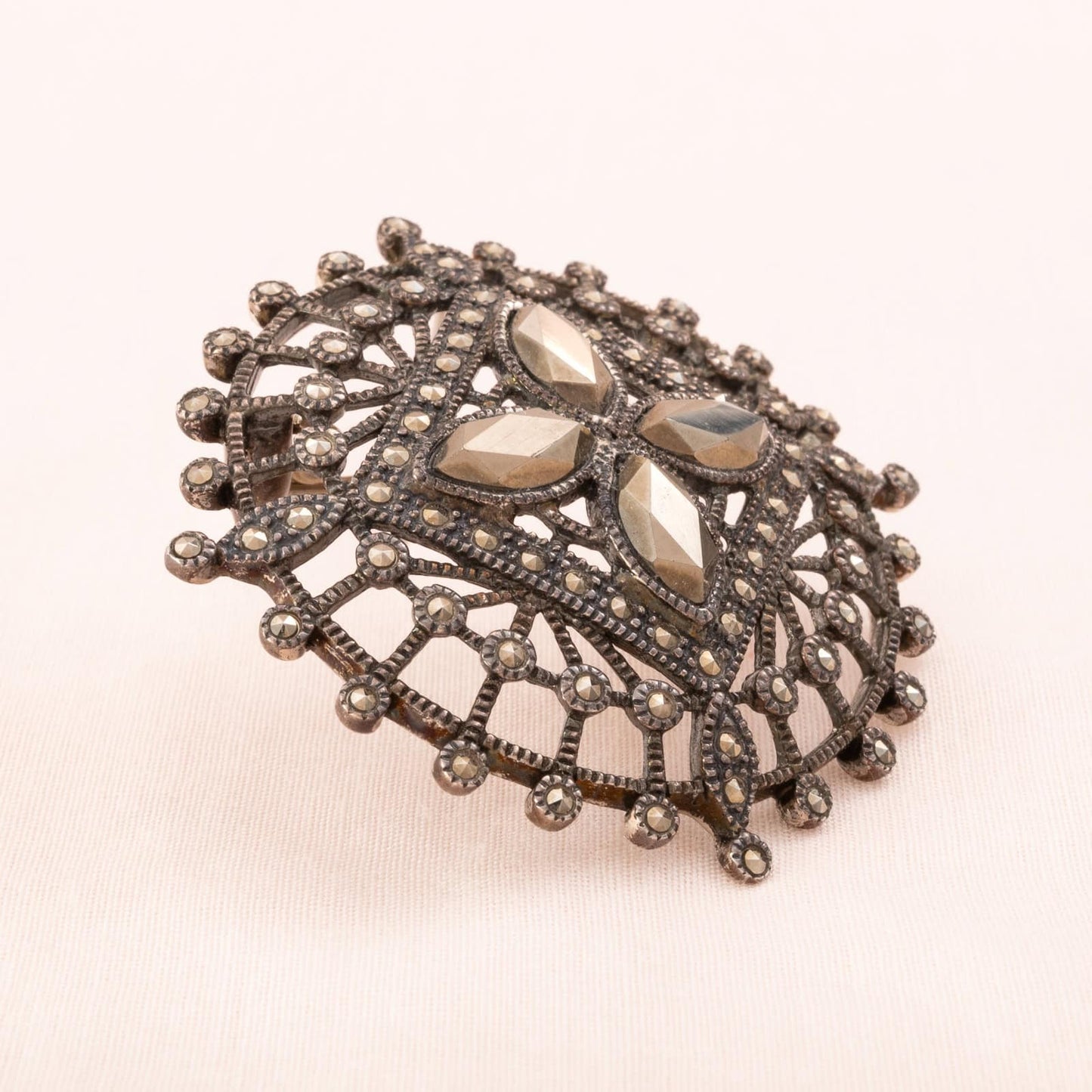 Antik-Revival-Brosche-Sterling-Silber-Hämatit