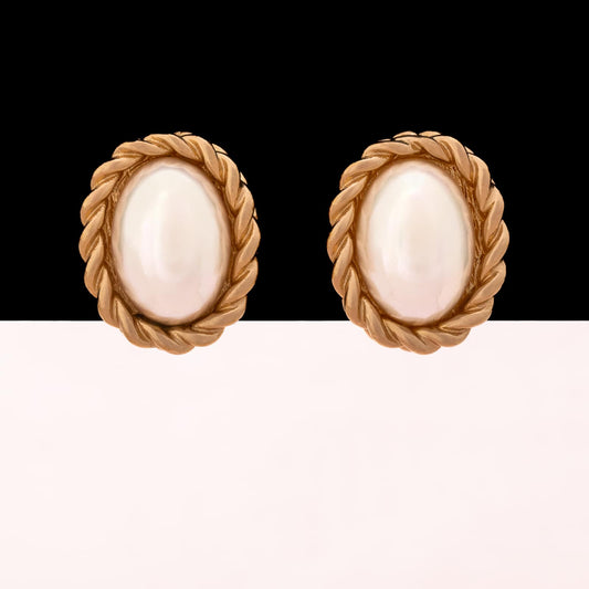 Christian-Dior-ovale-Perlenohrclips-vergoldet