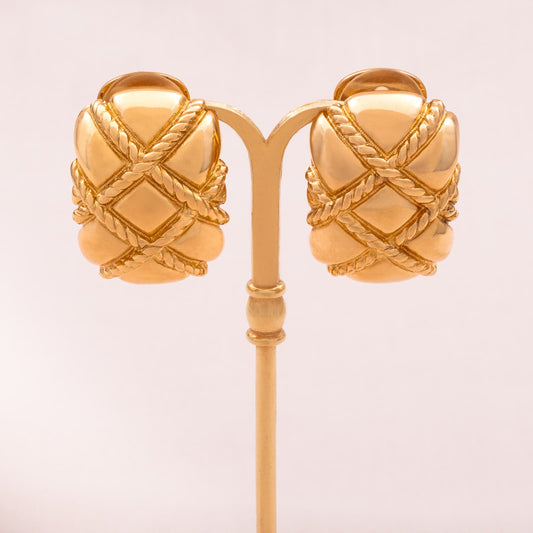 Christian-Dior-Ohrclips-vergoldetes-Steppmuster
