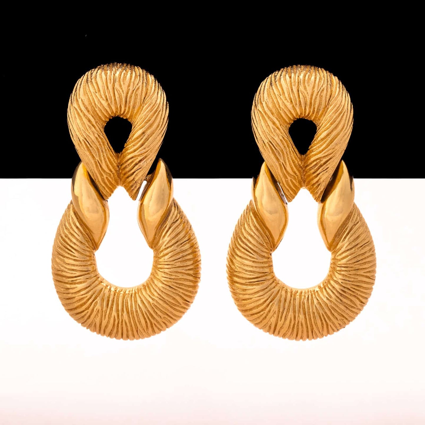 Christian-Dior-große-klobige-Ohrclips-vergoldet