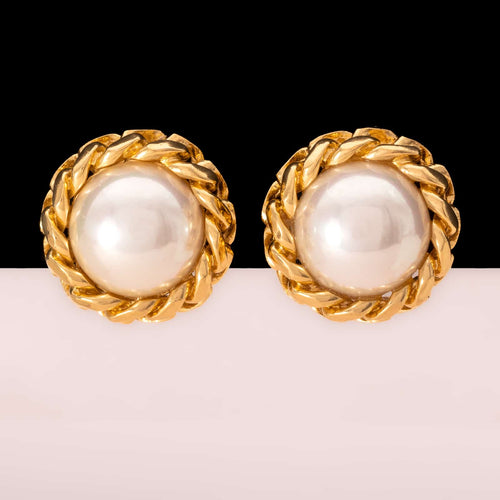 Christian DIOR large pearl clip earrings