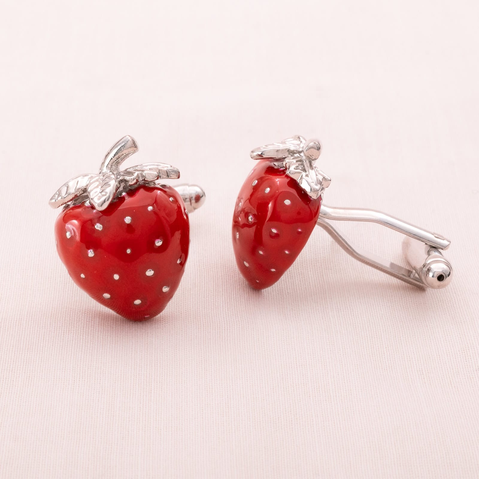 Manschettenknöpfe-Rot-silberfarbene-Erdbeeren