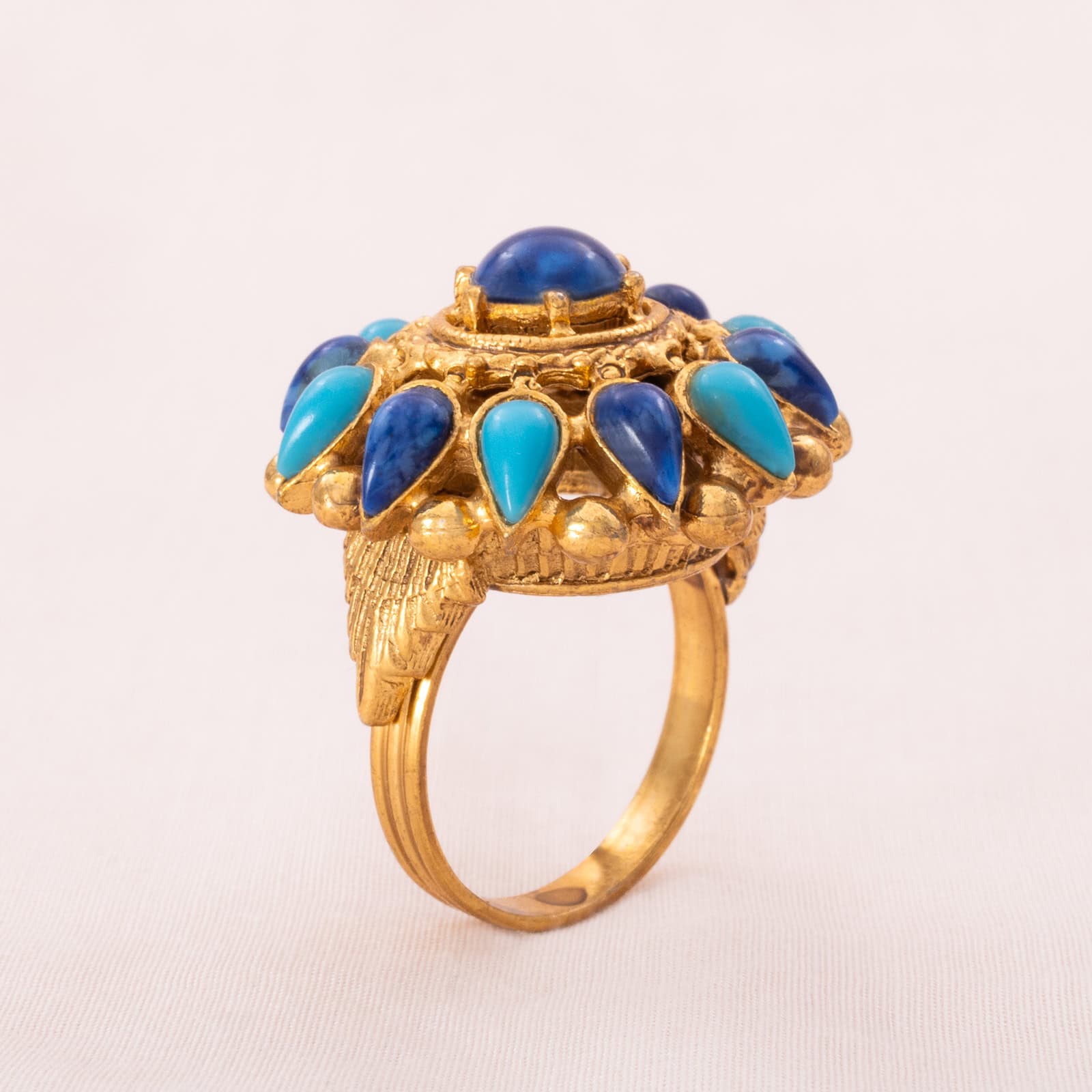 FLORENZA adjustable ring with blue and turquoise cabochons